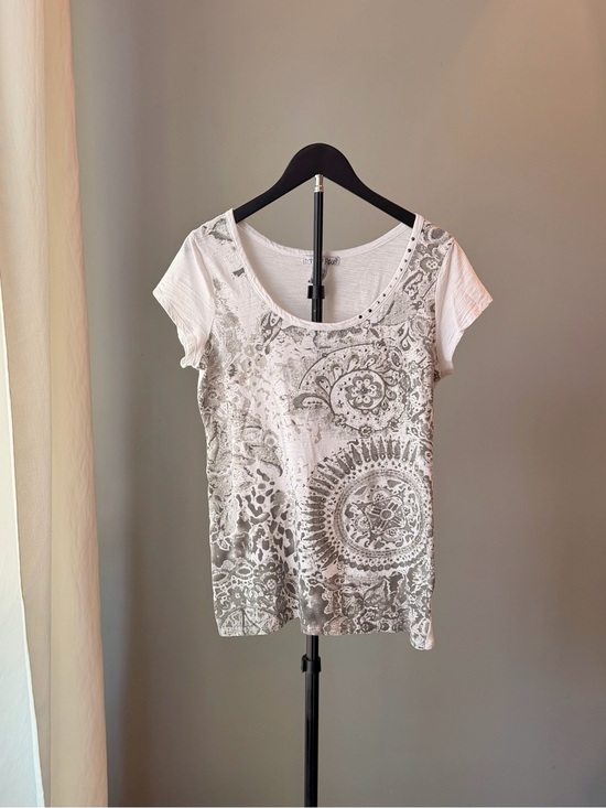 RXB Tops - Vintage Y2K RxB Paisley Studded Cotton T-Shirt L Scoop Neck Short Sleeve Bling